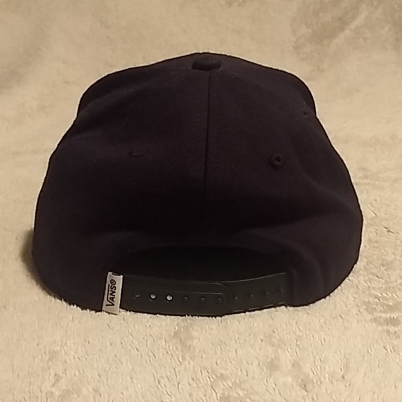 Vans hat - Picture 3 of 5